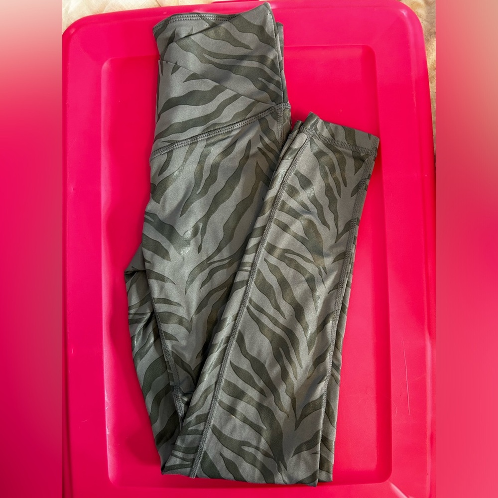 Active wear leggings